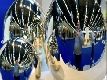 Composition d'œufs décoratifs en céramique Chrome Eggs Fuoriluogo Milano argent miroir